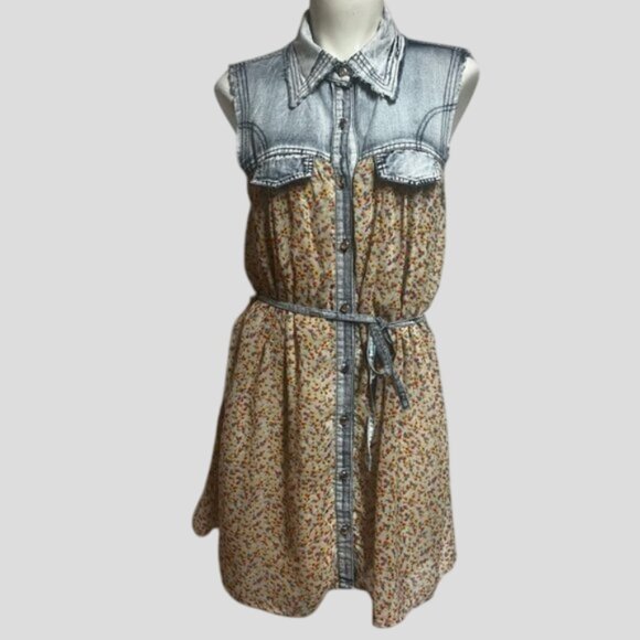 Source Unknown Dresses & Skirts - Denim & Floral Sleeveless Midi Summer Dress